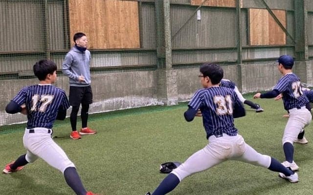 小学生で肘痛…故障続きで「つらいことしか」　教え子1万人超、“投球特化指導”の原点
