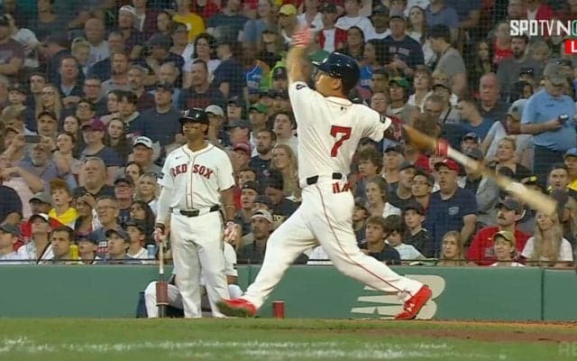 吉田正尚、10試合ぶり5号ホームラン！ 7月3本目のアーチでメジャー通算20号を達成…本拠地熱狂