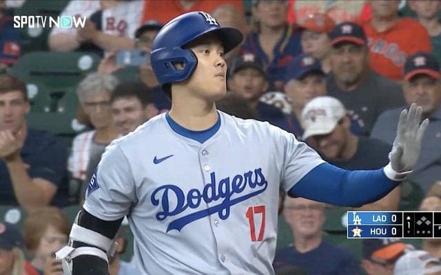 ちょっと待った、待った！ 大谷翔平、予想外のストライクコールに驚愕 思わずタイムを要求した“まさかの”判定シーン