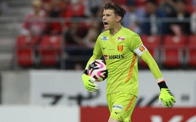 名古屋の絶対的守護神、GKランゲラックが今季限りで退団…Jリーグ記録の823分無失点、269試合に出場「クラブへの愛情は永遠」