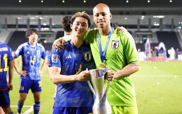 3戦完封｢自分に何が足りないか考えながら練習｣五輪GK小久保玲央ブライアンが｢欠かさず見ています｣三笘薫と堂安律、スパイク選びと少年少女へ