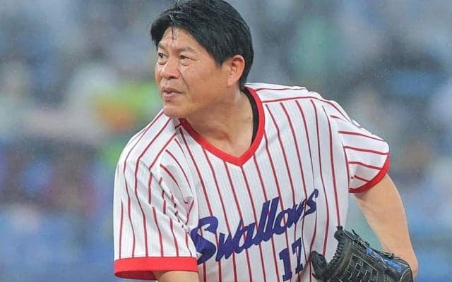 引退から20年も…変わらぬ豪快フォームが「日本一カッコいい」　53歳の投球に喝采「胸熱」