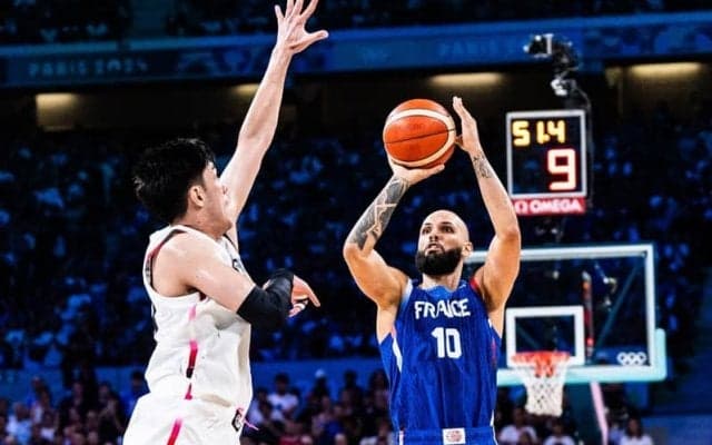 フランスのフォーニエ「日本には脱帽した。エナジーに満ちあふれたプレーをしていた」