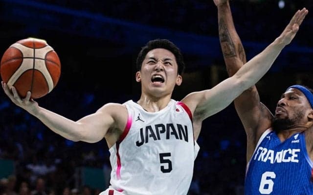 パリオリンピック男子バスケ 日本はフランスに惜敗もブラジル戦に大きな布石「武器はスピード」【原修太の視点】