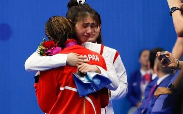 「人々の心を動かす」中国エースとの友情は不滅 池江璃花子との物々交換シーンが反響「かけがえのない親友」【パリ五輪】