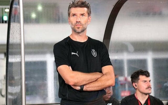 S・ランスのエルスネル監督、来日3戦目での初勝利に「今までの試合からとてもよくなってきている」と改善に手応え