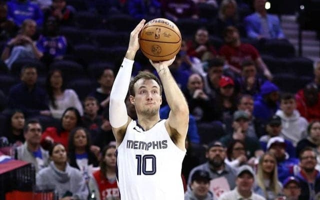 高精度の3ポイントが魅力のルーク・ケナードがグリズリーズと1年約16億円で再契約