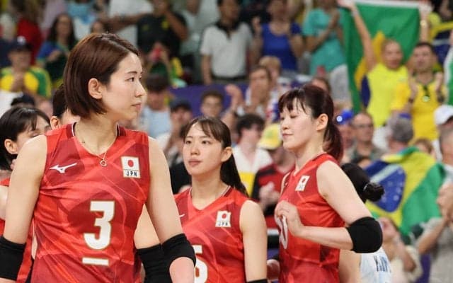 パリオリンピック女子バレー ブラジル戦完敗の現場で古賀紗理那は感情を抑えるように語った