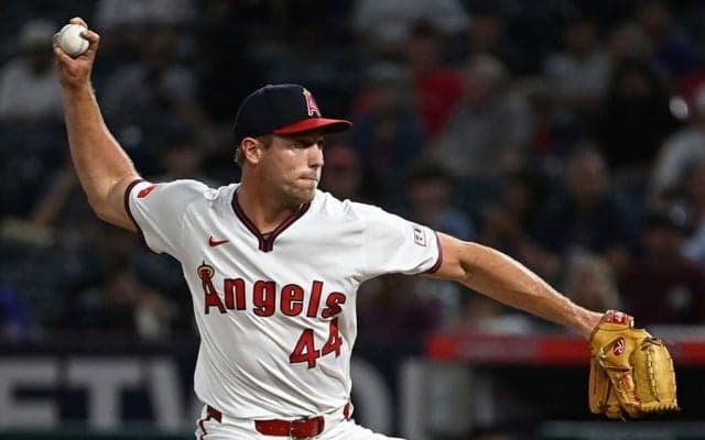 エ軍右腕が爆伸び166キロ「これは打てない」　17戦無失点の無双…日米注目「ロマンの塊」