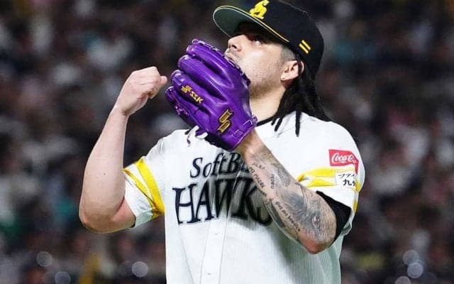 鷹オスナ、緊急渡米の真相激白「すぐ戻ってくる」　守護神がチームと交わした“誓い”