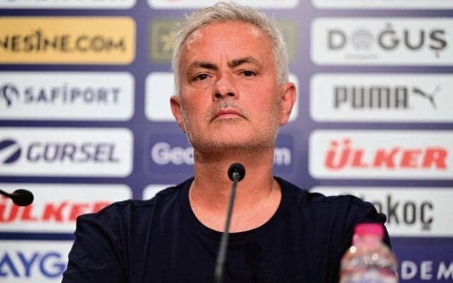 フェネルバフチェのモウリーニョ新監督がトルコ代表主力を容赦なく排除…“バスを停める男”に不可欠な要素がなく構想外に