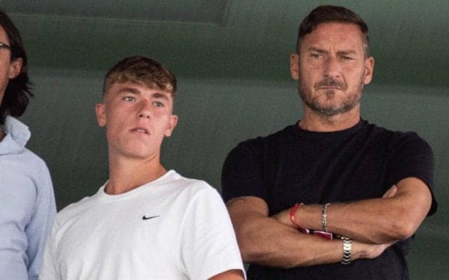 トッティ氏の18歳長男に災難…新天地クラブの会長が重罪容疑で逮捕、1カ月で契約解消&移籍へ