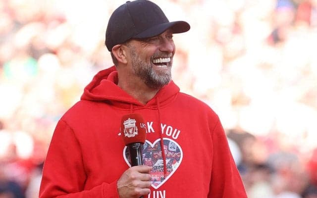 「クローンか？」「双子ってこと？」現場を離れたクロップ氏がウクライナに? シャフタールにいる瓜二つの人物が話題に「本物だと思ってた」