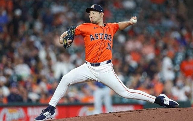 菊池雄星がMLB初の快挙　デビュー戦で8者連続奪三振、バーランダーら球団記録にも並ぶ