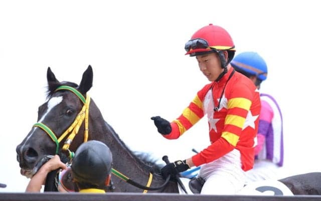 【札幌7R】高杉吏麒騎乗 セッテイロクが単勝1.4倍の支持に応える