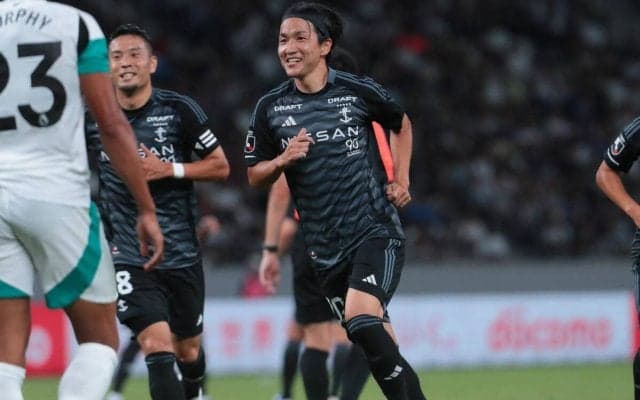 横浜FMがギマランイスら出場のニューカッスルに連勝許さず！　2発勝利でJ1再開にも弾み【国際親善試合】