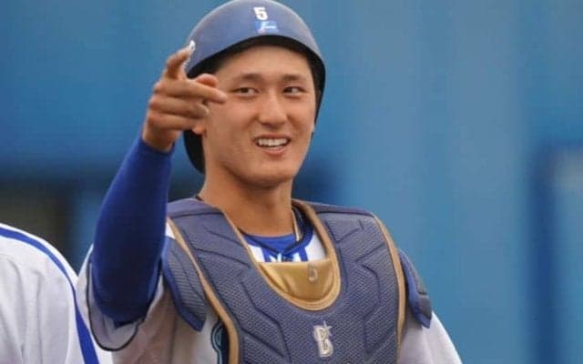 期待の「打てるキャッチャー」になるための課題は？ 名捕手が見たDeNA高卒2年目の逸材・松尾汐恩の「現在地」