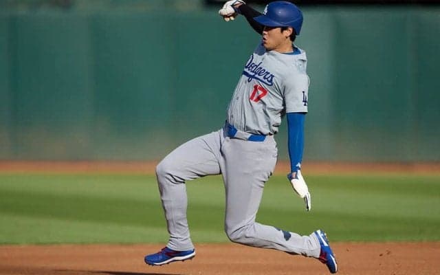 大谷翔平、日本人初の「30-30」達成　球団史上3人目＆DH初の偉業、今季メジャー最速