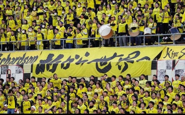 鳥栖MF手塚康平の柏復帰が決定！　移籍の高嶺朋樹に代わる中盤、「いつか戻りたいと強く思っていました」