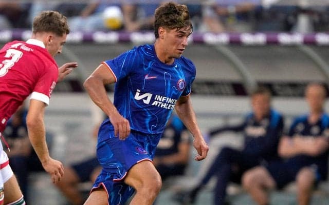 金銭ではなくプレミアへの憧れでチェルシー行き…バルサ退団の18歳FWギウが語る　「契約の問題ではなかった」