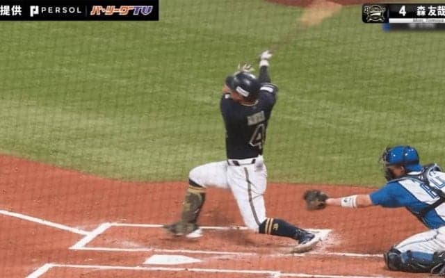 球場が大混乱！物議を醸した“衝撃シーン”　オリックス・森友哉の一発から見る日本の“ビデオ判定の課題”とは？NPB審判員が解説