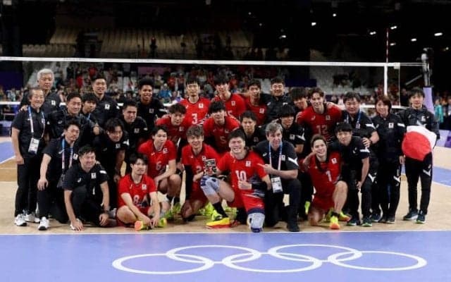 「キャプテンとしてエースとして力不足」石川祐希が“悔し涙”　ベンチに写真…天国にいる藤井直伸さんの分まで戦った【パリ五輪】