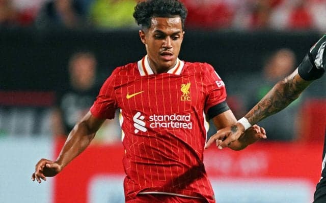 残留か移籍か…出場機会求めるリバプールMFカルヴァーリョにレスターがオファー検討