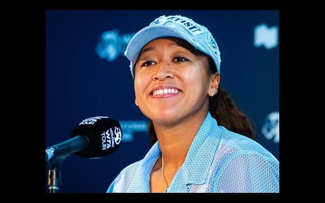  大坂「セーラームーンが変身したよう」 