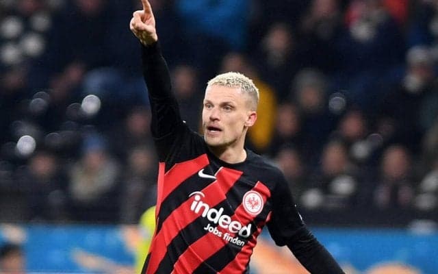 フランクフルトの元ドイツ代表DFマックスがパナシナイコスに完全移籍、3年契約で背番号「3」