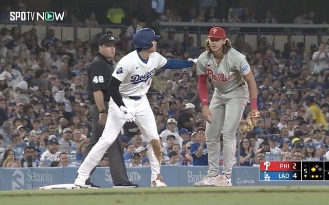 「40盗塁簡単に行けそうだなぁ」大谷翔平が規格外の躍動！ 二塁打→三盗…異次元の俊足に「もう訳わかんねえよこの人」ファン騒然
