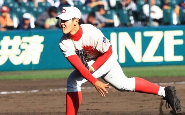 岡本和真は甲子園で予告ホームラン含む１試合２発 マウンドにも上がってサヨナラ負けを喫した