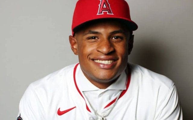 低迷エ軍の救世主に…21歳に高まる“待望論”　7月入団→5戦4発の衝撃「昇格させて」