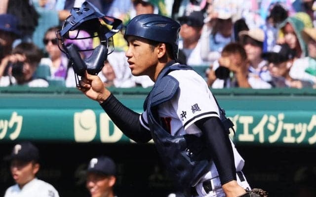 夏の甲子園で見つけた逸材！ 興南・丹羽蓮太のキャッチャーとしての所作に衝撃「ホントに1年生？」