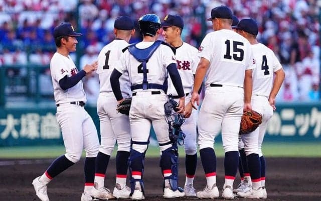 スタメン全員2年生の“真相”　3年生はベンチ…献身的な菰野主将が明かすメモリアルゲーム