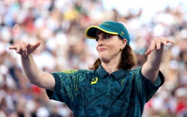 母国で“酷評”の豪州選手が「完全にクロネコヤマト！」日本では衣装が話題「応援してあげたい」【パリ五輪】