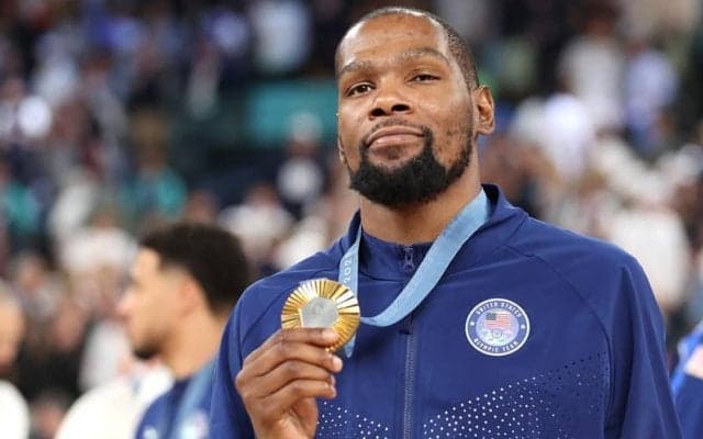 ケビン・デュラントがオリンピックの男子バスケットボール史上最多4つ目の金メダルを獲得