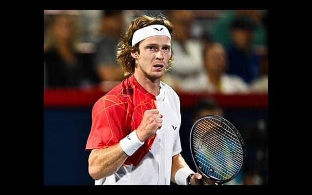 シナー撃破 ルブレフが4強へ