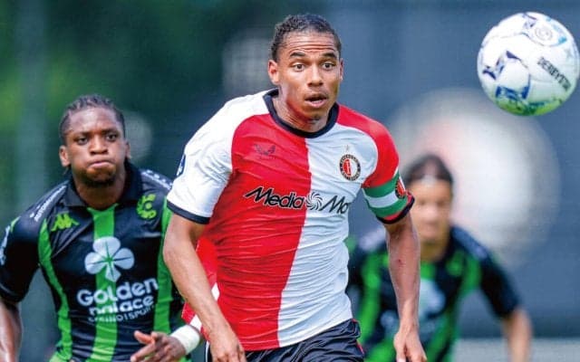 フェイエノールトの主軸にして背番号10…オランダ代表ステングスがMLSの新興クラブに完全移籍へ