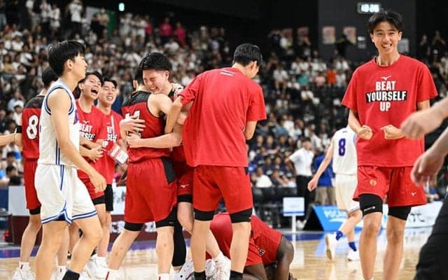 全国初優勝を達成した東山・大澤徹也コーチ…恩師を思い「負けられない理由があった」