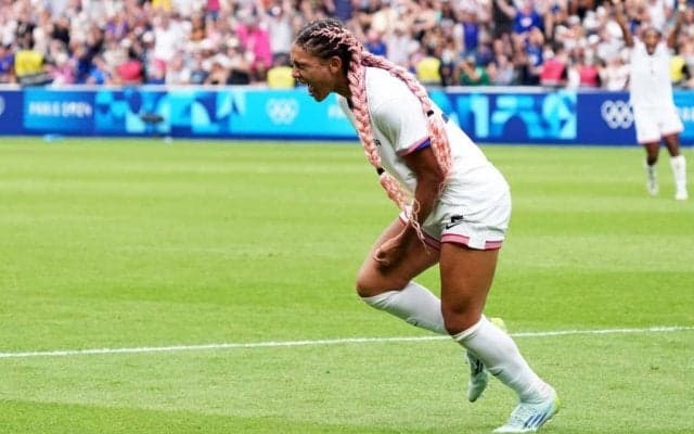 パリ五輪なでしこジャパン「激闘の記録」PHOTOギャラリー22枚　準々決勝アメリカ戦　金メダル獲得アメリカを相手に延長戦までもつれ込む「大奮闘」も…デニス・ロッドマン娘の一発に沈む