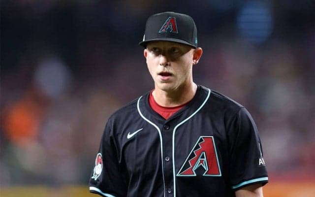 元助っ人右腕が1日でマイナー降格　今季3度目…復帰2年目は防御率6.83と大苦戦