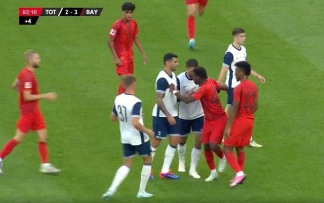 「キレすぎだろ！」シーズン前にあわや乱闘！？ あからさまな“レイトタックル”にブチギレ！→両者入り乱れて一触即発の事態に「バチバチやん」