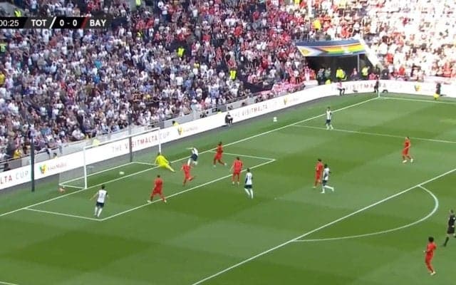 スタジアム騒然！ 一体、何が起こった…！？ 衝撃の“キックオフ25秒弾”が炸裂した瞬間　トッテナムの電光石火の“爆速ゴール”が話題に「それにしても速すぎん？」