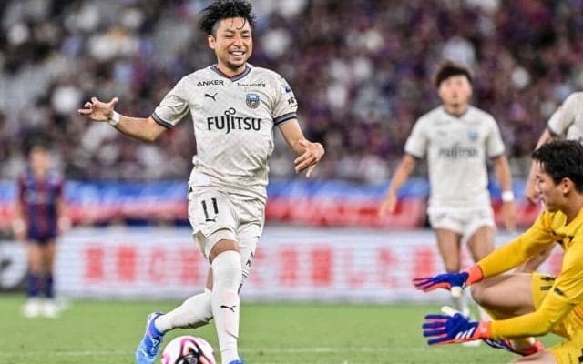 【川崎の鮮やかな変貌。苦しみを乗り越え3連勝したワケ(1)】FW小林悠が嬉しそうに語った「強い川崎が戻ってきた」の感覚……「自分たちでチームを強くしている真っ只中にいる」