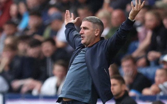 開幕戦黒星で即契約解除…英2部のプレストンが2年半指揮した監督と別れ「今が適切な時期だった」