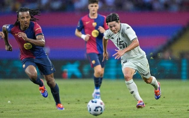 南野がアシストを記録！モナコに完敗のバルセロナは2012年以来の黒星…【ガンペール杯】