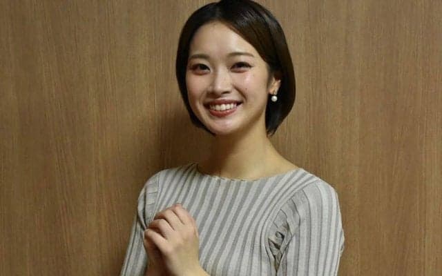 心に決めた開脚投球に「おおお〜！」　場内騒然で“パニック”…25歳女子アナの心残り