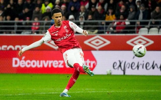 フィオレンティーナ、 伊東純也＆中村敬斗の同僚MFリチャードソンを獲得！