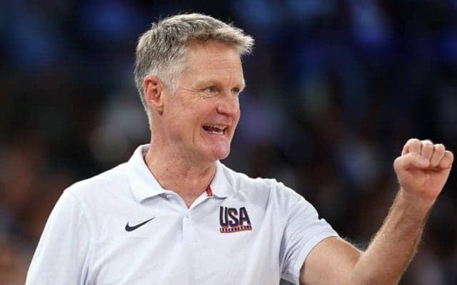 「本当に素晴らしいグループだった」…アメリカ代表のカーHCが“3つ目”の金メダルを獲得