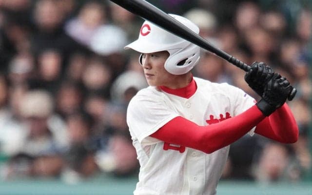 １年夏の甲子園で西川遥輝は骨折しながら強行出場　放った大ファウルに末恐ろしい才能を感じた